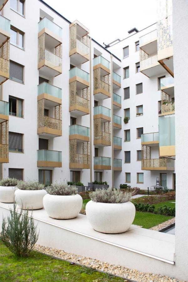 Budapest Magic Garden In Downtown Exterior foto